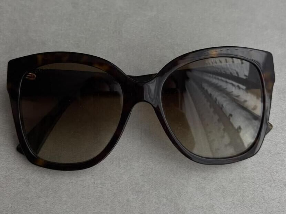 Gucci  - GG0459S 002