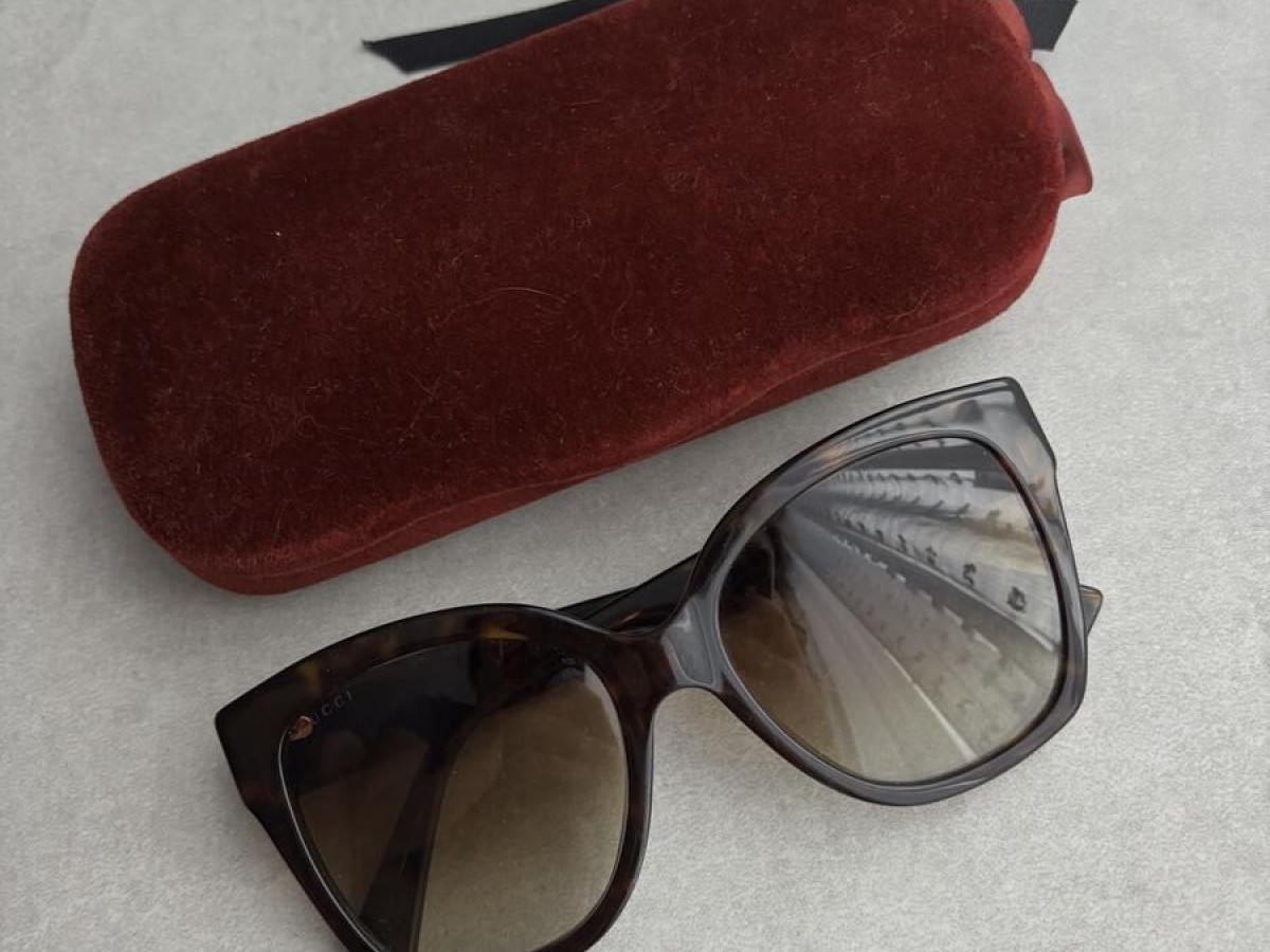 Gucci  - GG0459S 002