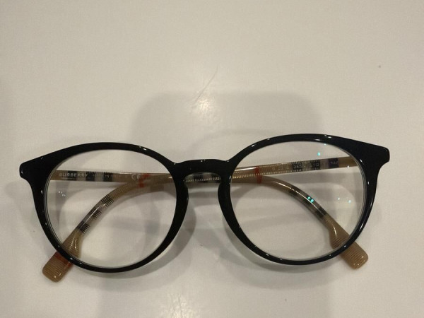 Burberry - B2318 3853 51/15