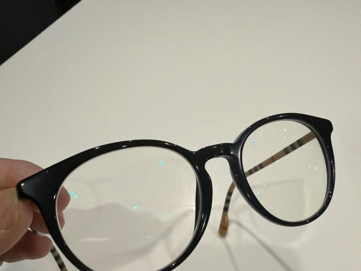 Burberry - B2318 3853 51/15