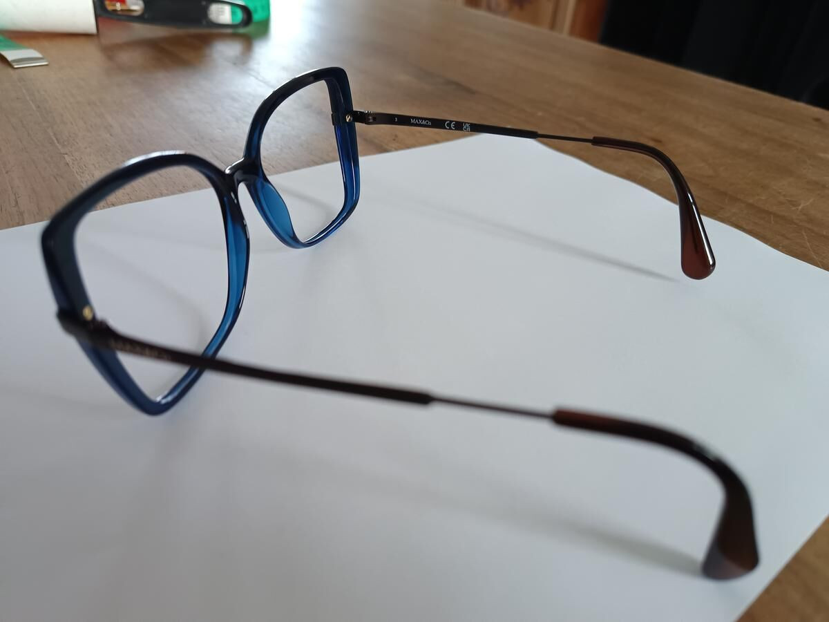 Max and co - MO5078 056