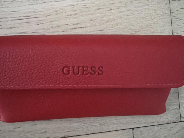 Guess - Gu768101b