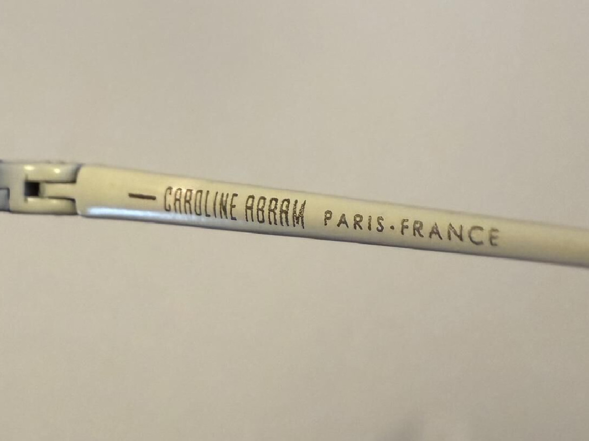 Caroline Abram - viola   2100926327 55&curren;18