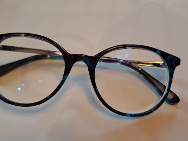 In style ISHF16 -...