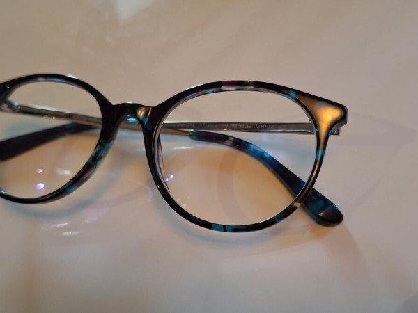 In style ISHF16 - 8719154318801