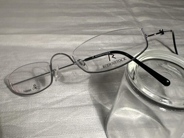 Rodenstock - R4322. Col d 48&curren;21