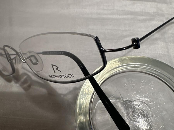 Rodenstock - R4322. Col d 48&curren;21