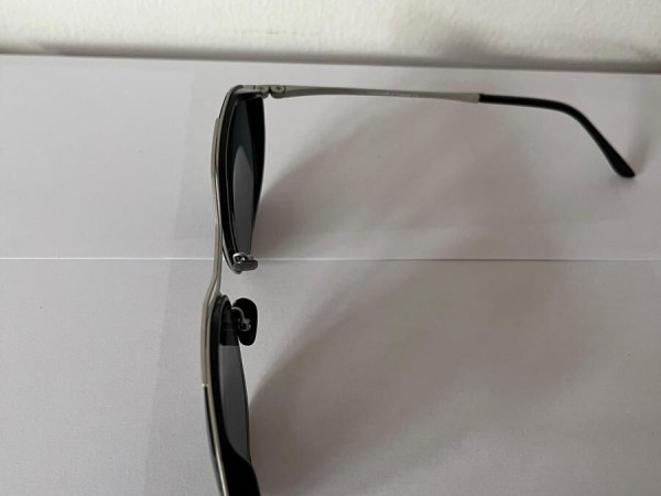 La Petite Lunette Rouge - Fund Capt XL - Blacksil 55&curren;24