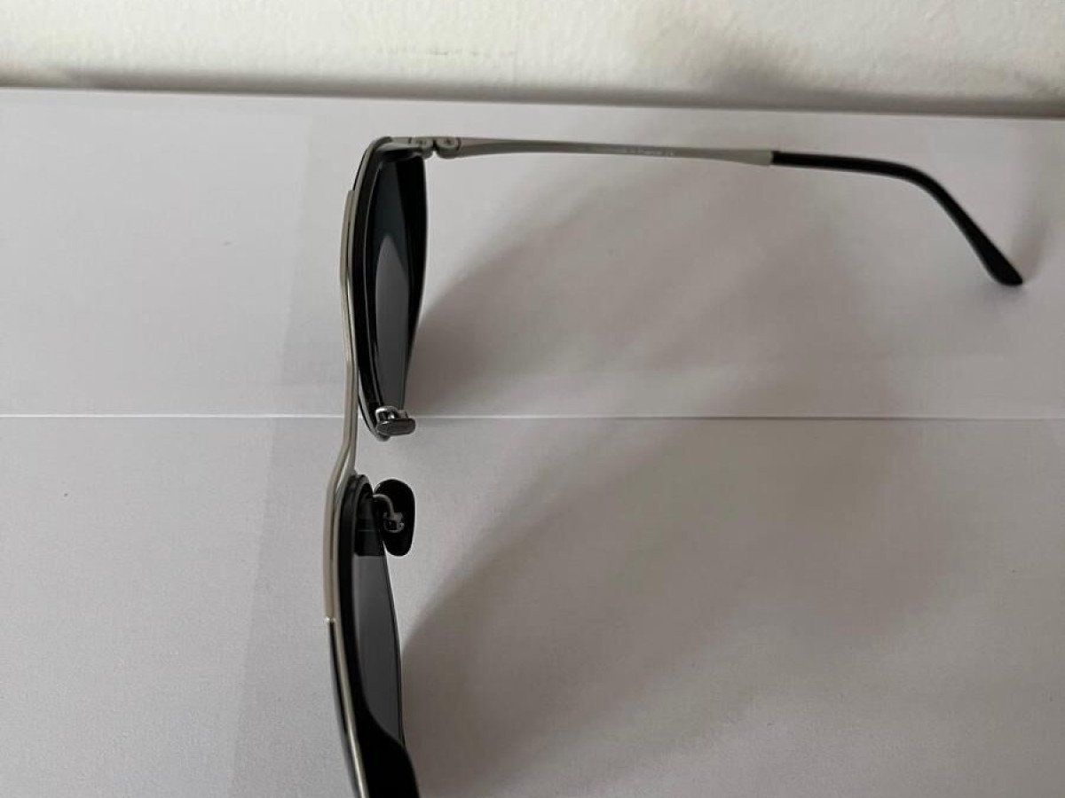 La Petite Lunette Rouge - Fund Capt XL - Blacksil 55&curren;24