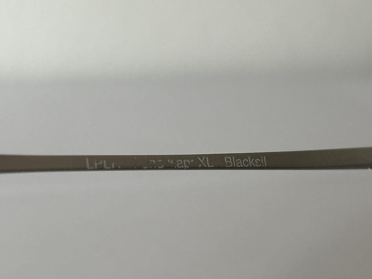 La Petite Lunette Rouge - Fund Capt XL - Blacksil 55&curren;24