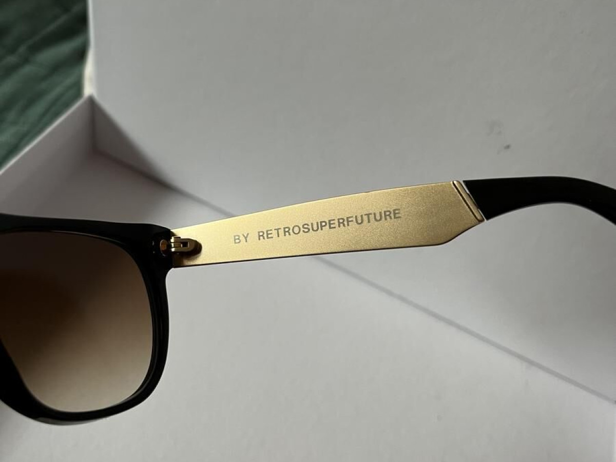 RETROSUPERFUTURE - WOU/3T