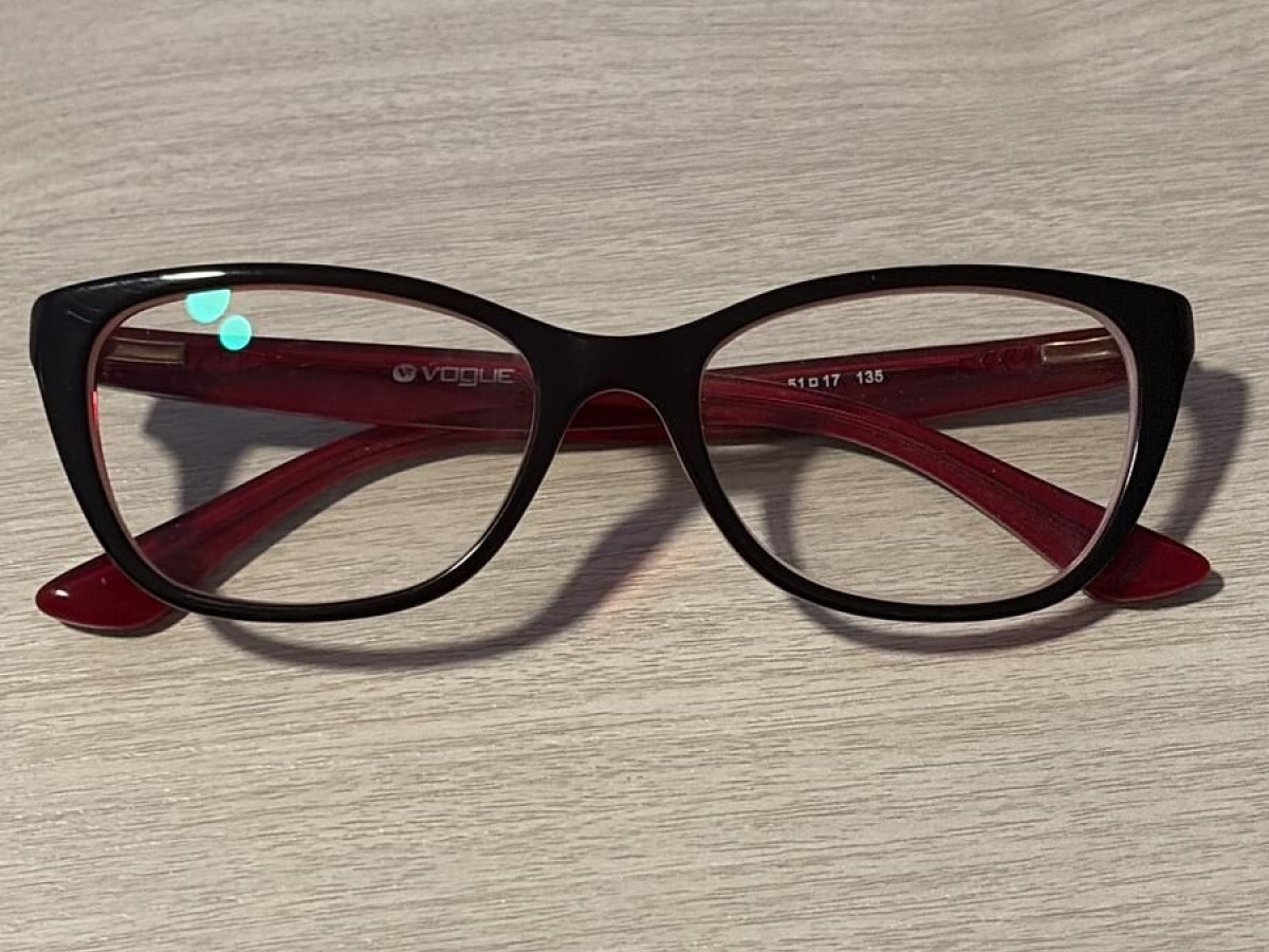 Vogue - VO2961231251&curren;17