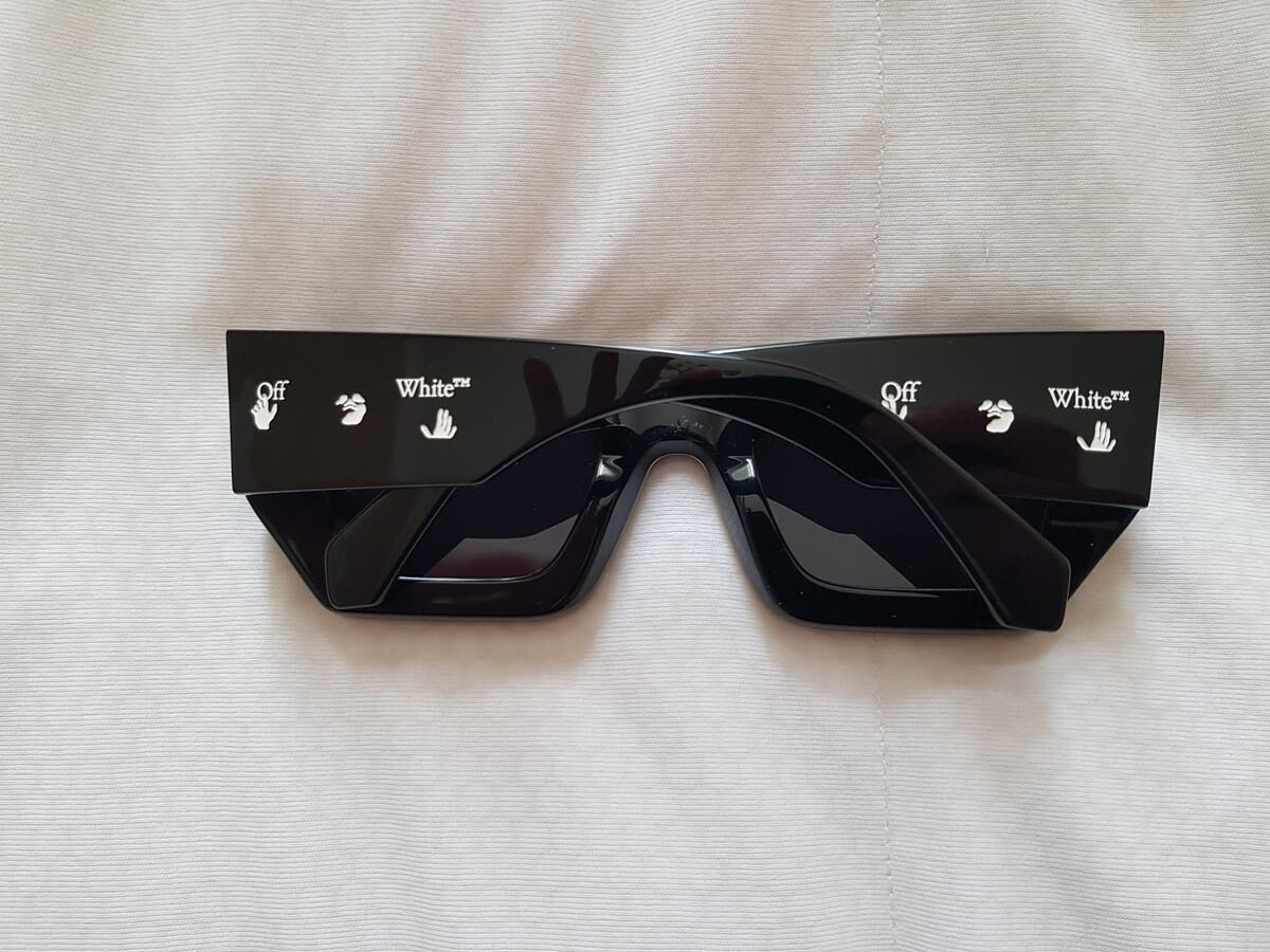 OFF-WHITE - OERI048 1007 50&curren;26