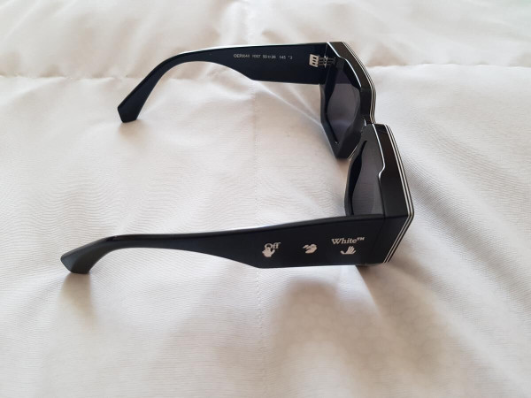 OFF-WHITE - OERI048 1007 50&curren;26