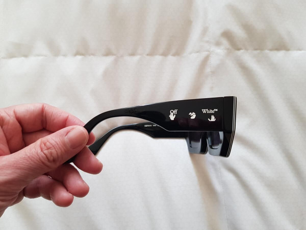 OFF-WHITE - OERI048 1007 50&curren;26