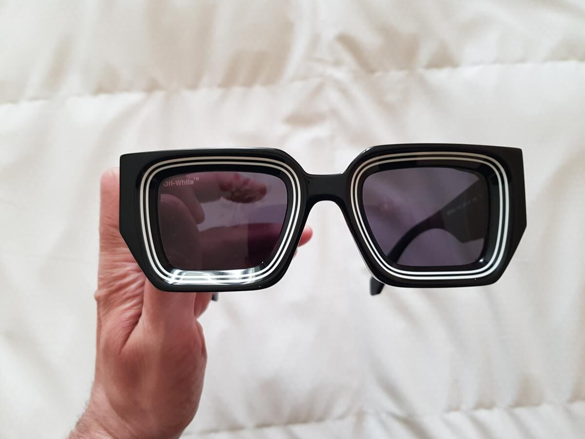 OFF-WHITE - OERI048 1007 50&curren;26