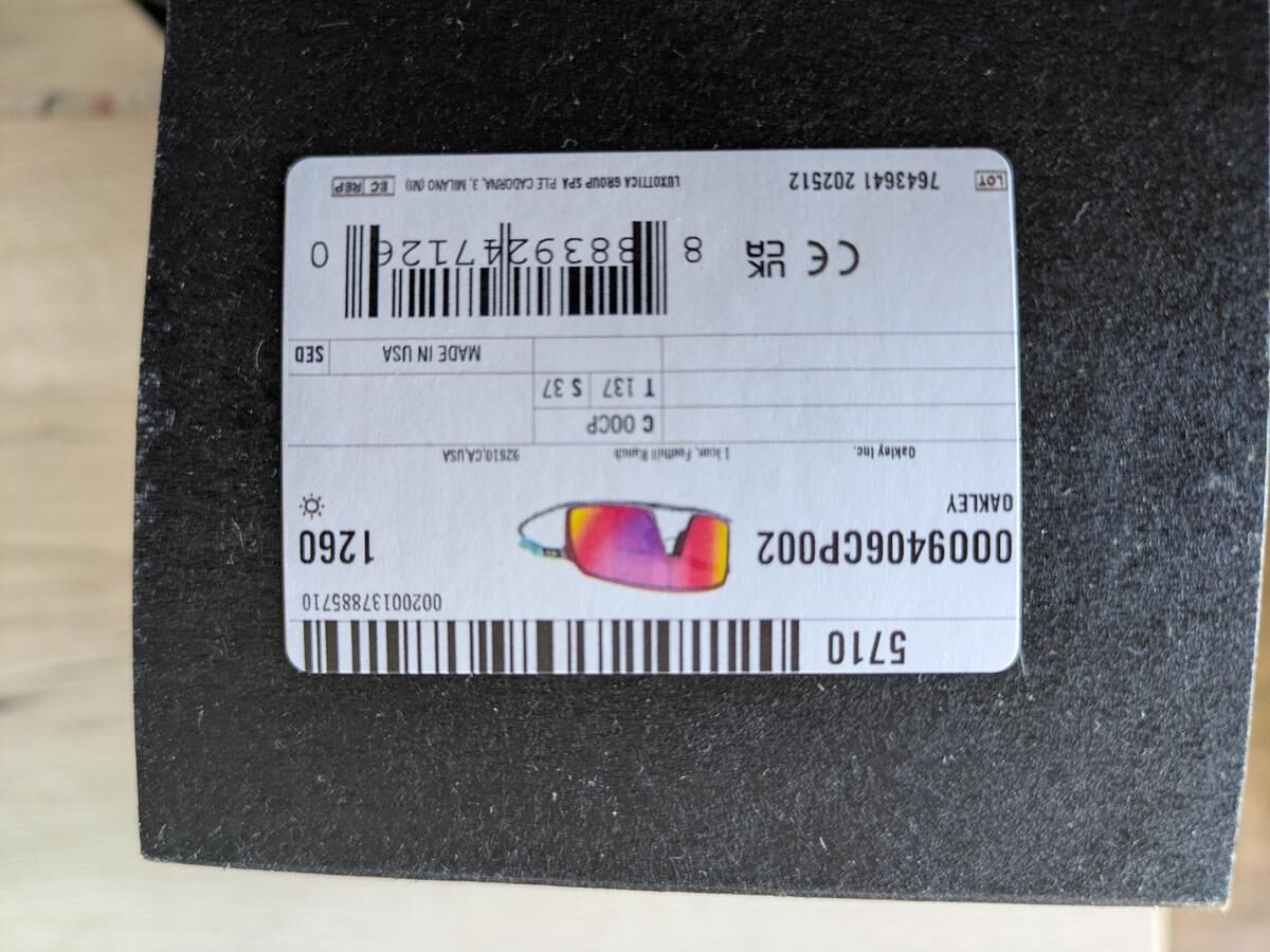 Oakley - Modèle SUTRO