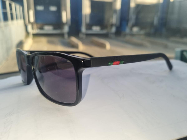 Gucci - GG04240 005 58/16 145