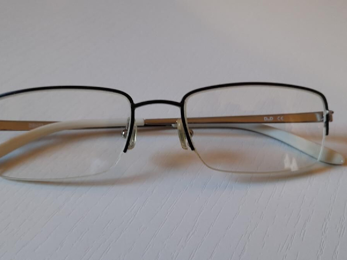 DbyD - DBH07 C02 52&curren;18 140