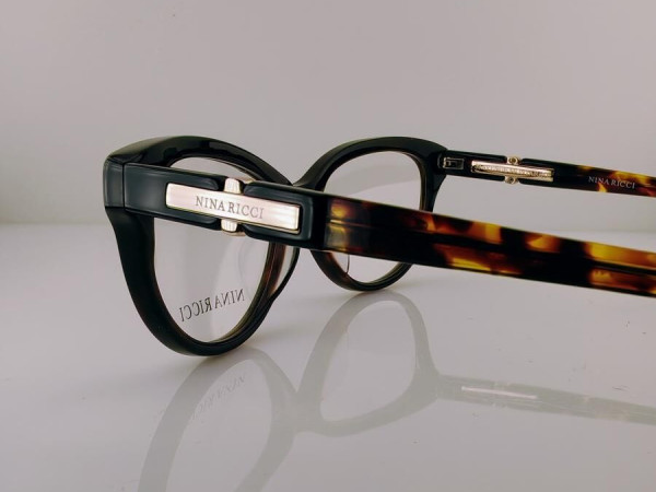 NINA RICCI - 39 Avenue Montaigne NR 2725B C03 53&curren;16