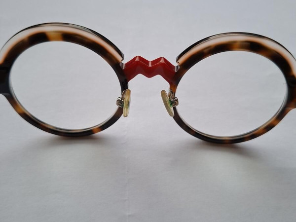 Albert I'mstein  - Zigzag1 C7 1.50 uv2.0 HVLL uvc-70