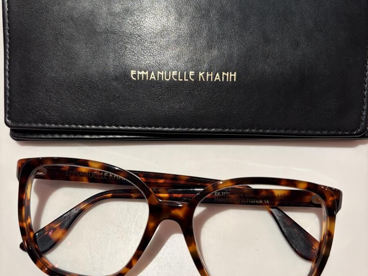 Emmanuelle Khanh - EK1121 006