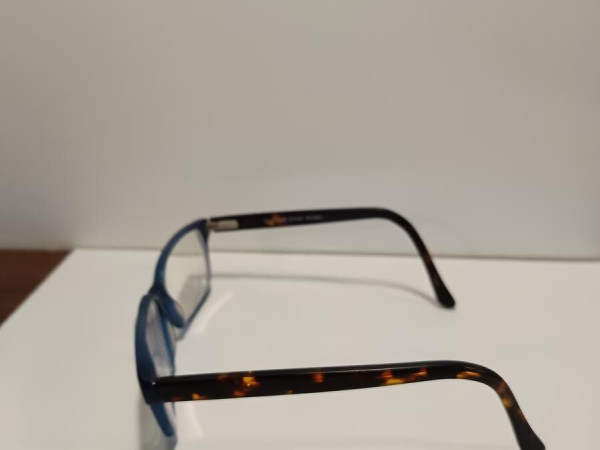 In Style  - M1018C 30033021 50&curren;15