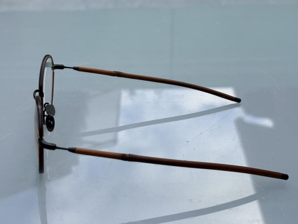 Acuitis - ALMA  49&curren;19