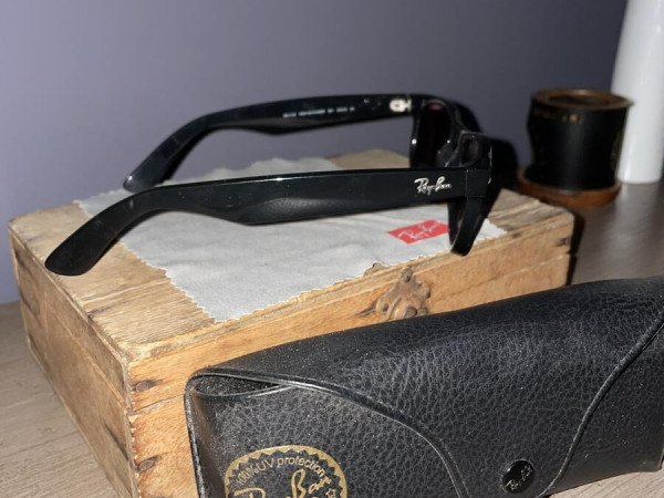 RAY-BAN - RB2132 52&curren;18