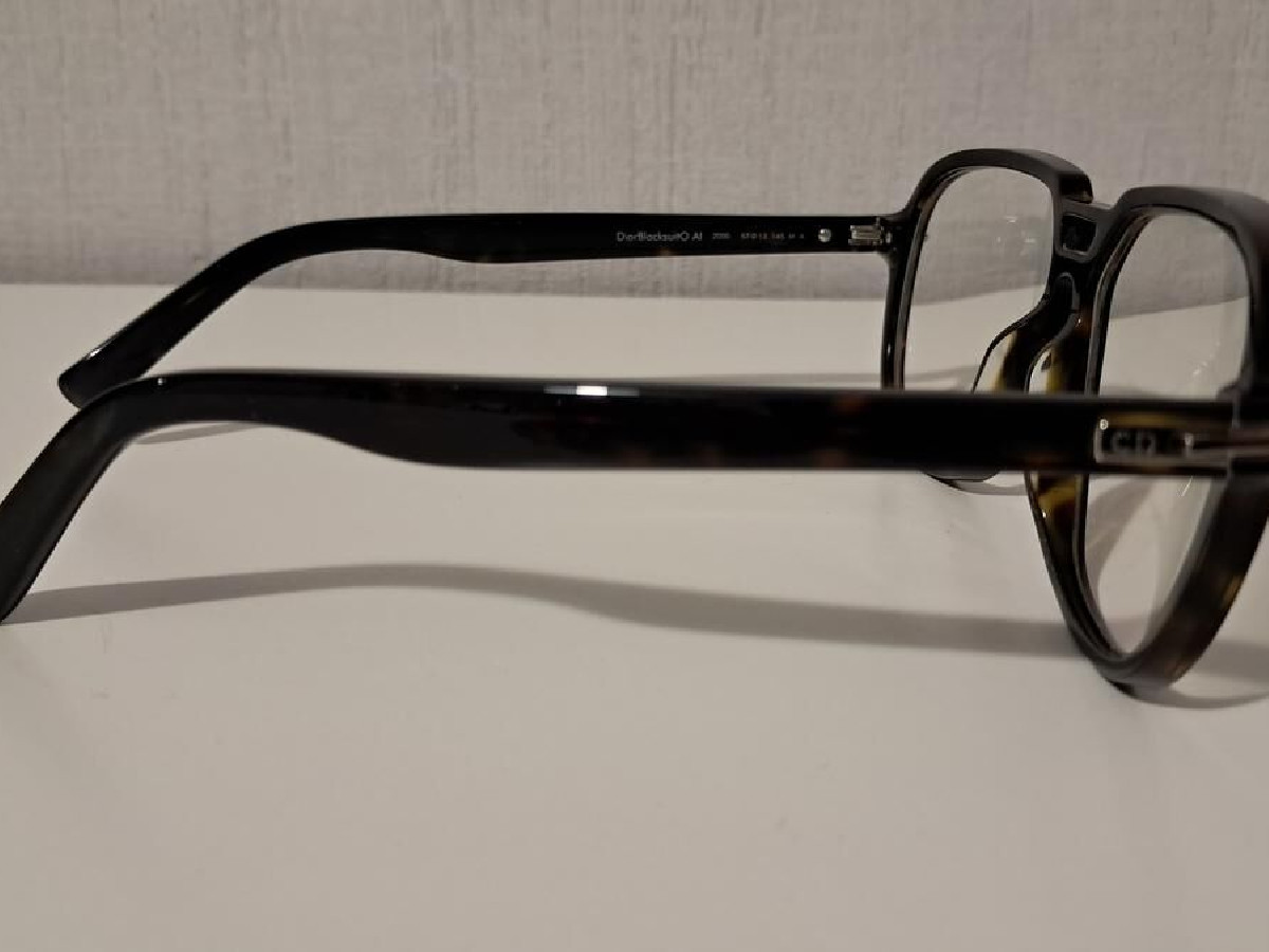 Dior - Blacksuit0 Al 2000 57&curren;13