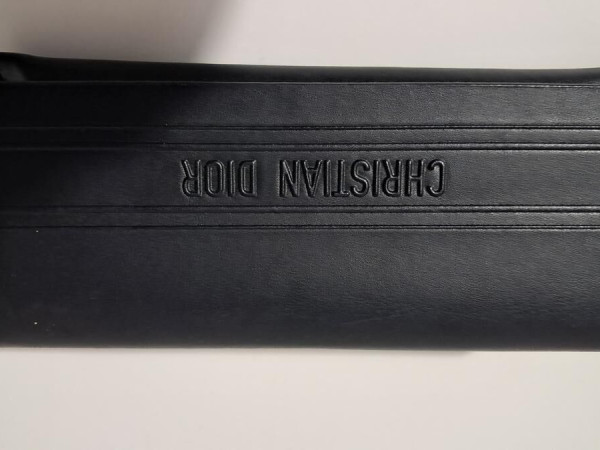 Dior - Blacksuit0 Al 2000 57&curren;13