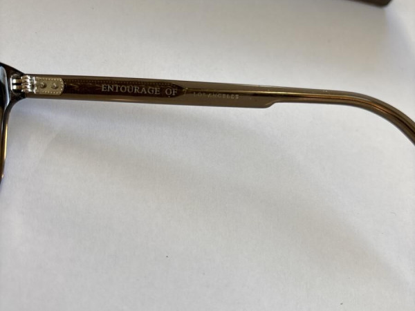 Entourage of 7 - Dean 08-47 52&curren;18 145