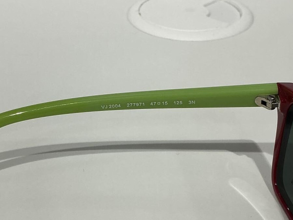 VOGUE - VJ2004 277971 47&curren;15