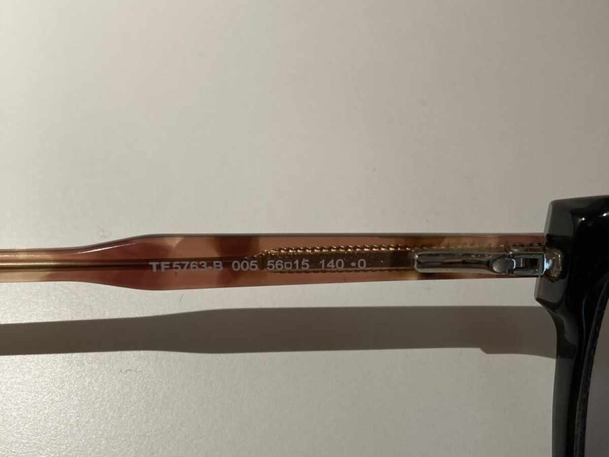 Tom ford - TF5763-B 005 56¤15 140