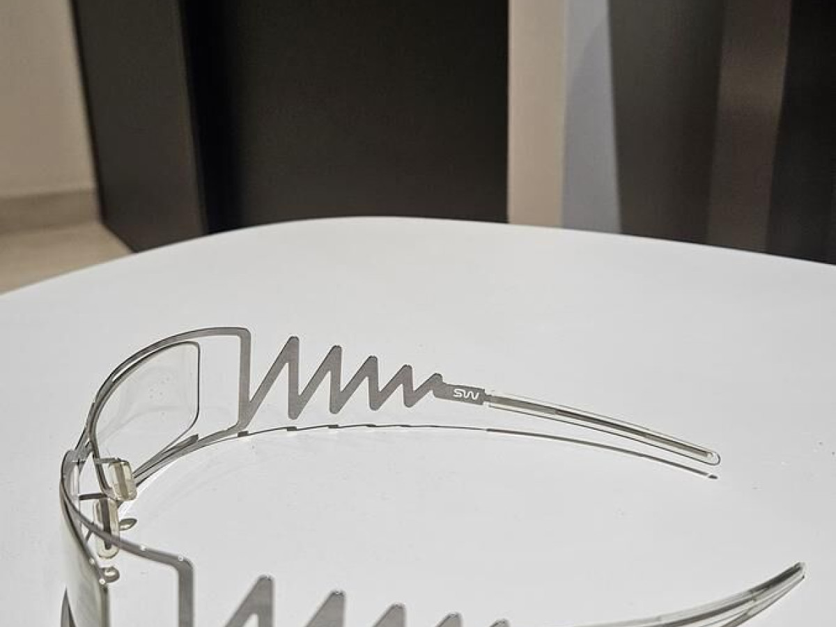 Slav Nowosad - E0121