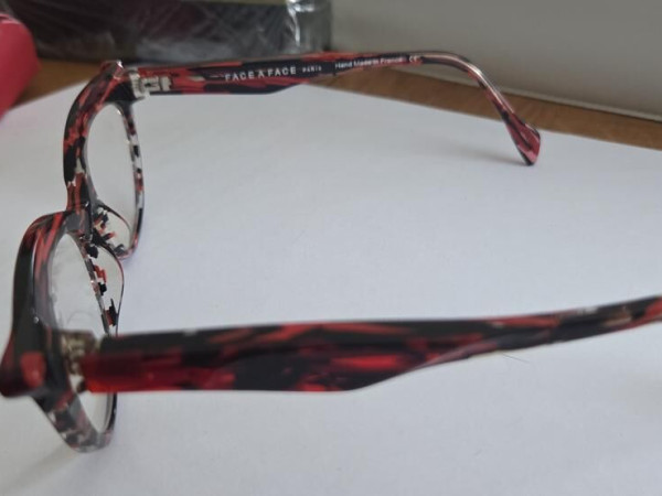 Face &agrave; Face - EBONY 52/18