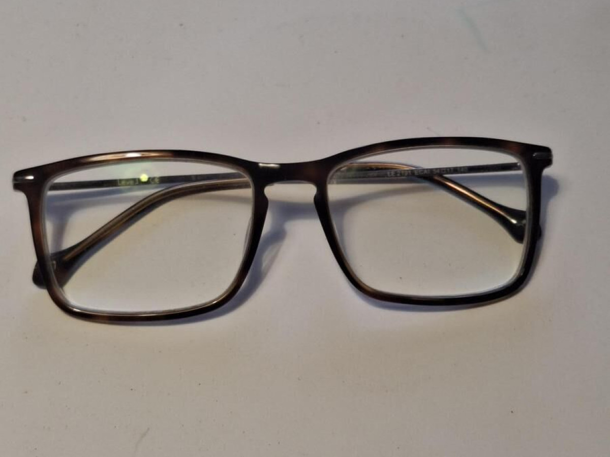 LeveJ - LE 2191 ECAI 54¤17 140 54¤17