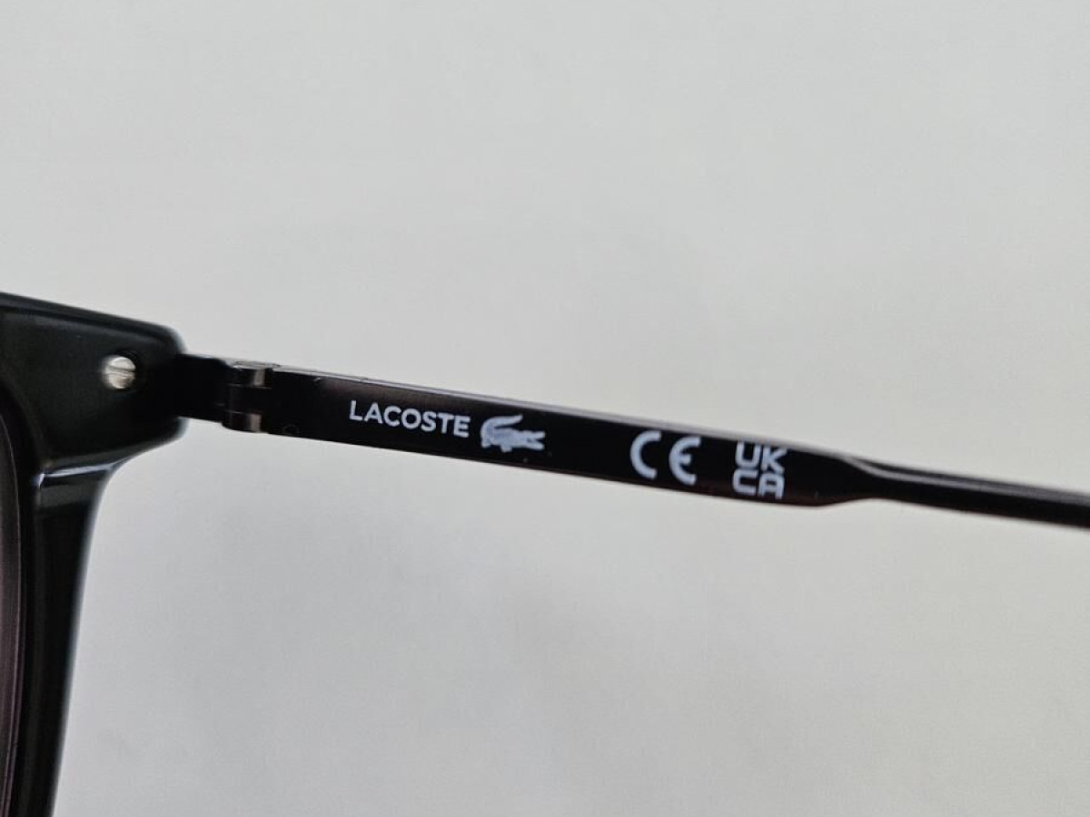 Lacoste - L6017s 001 55 17 145 55&curren;17