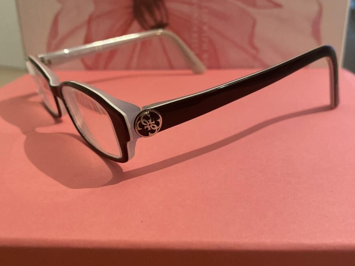 Guess - GU2526 50&curren;16