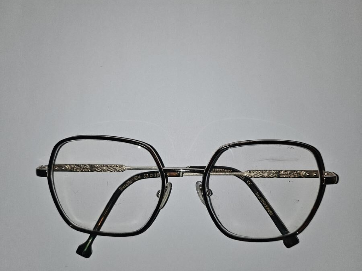 Ines de Fressange - En12906S1 52&curren;18