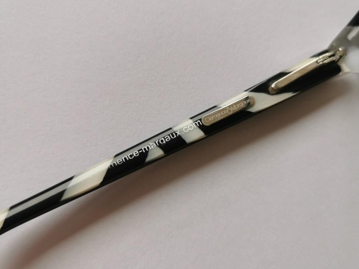 Clémence & margaux - Touch