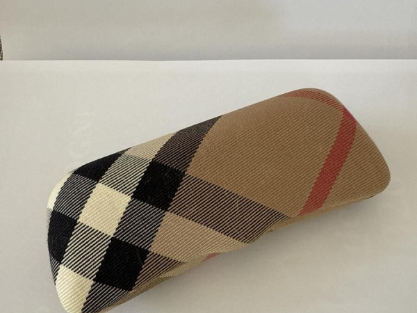 Burberry - B 2103 3281 53 16 135