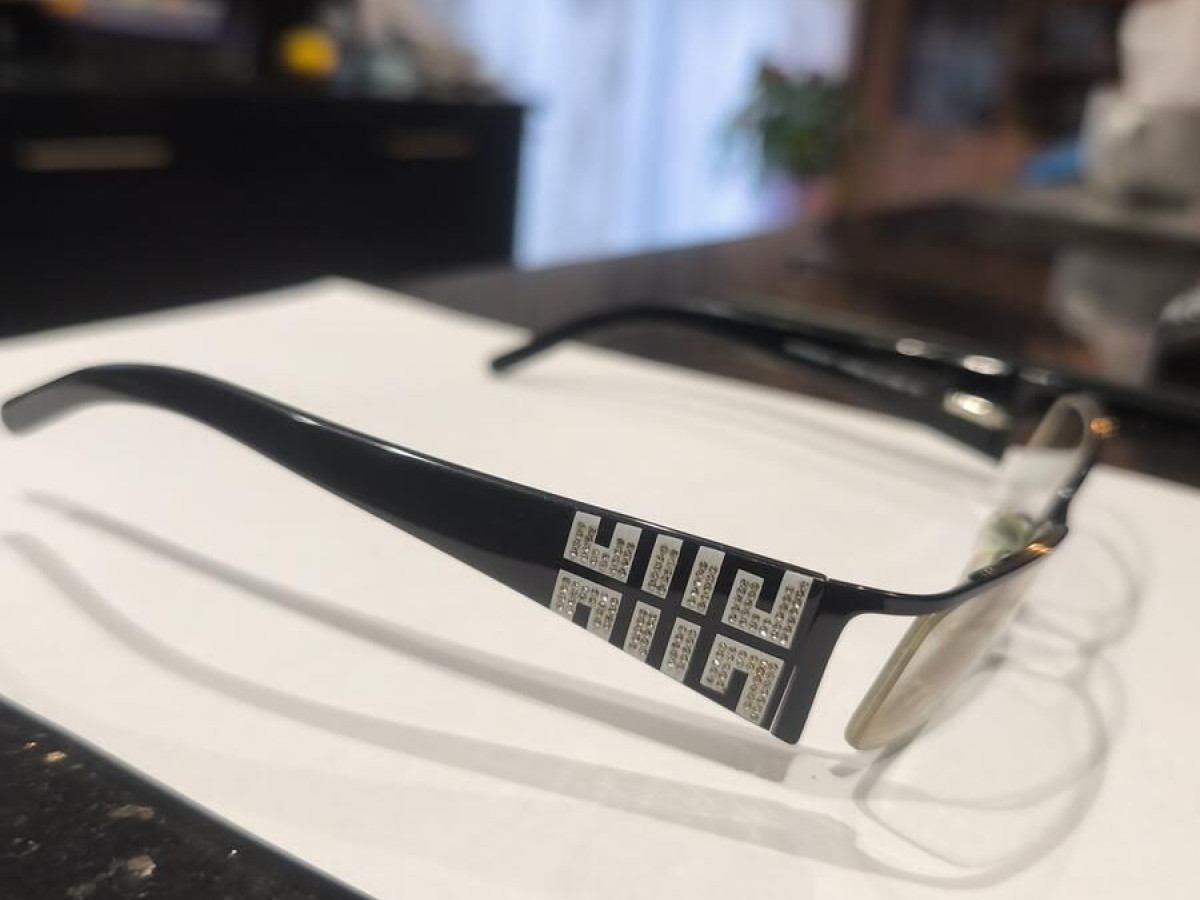 Givenchy - Vgv302s col.530s 135