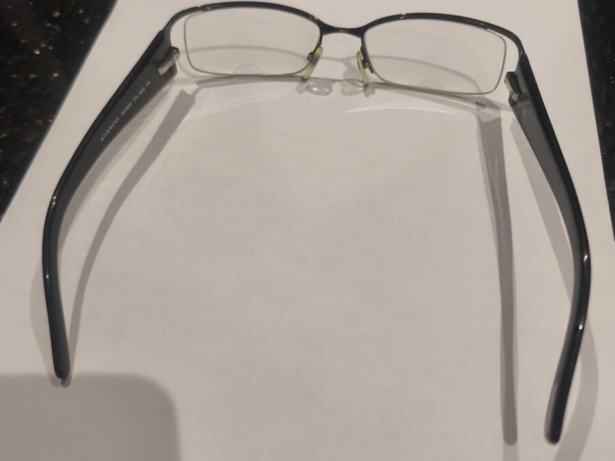 Givenchy - Vgv302s col.530s 135