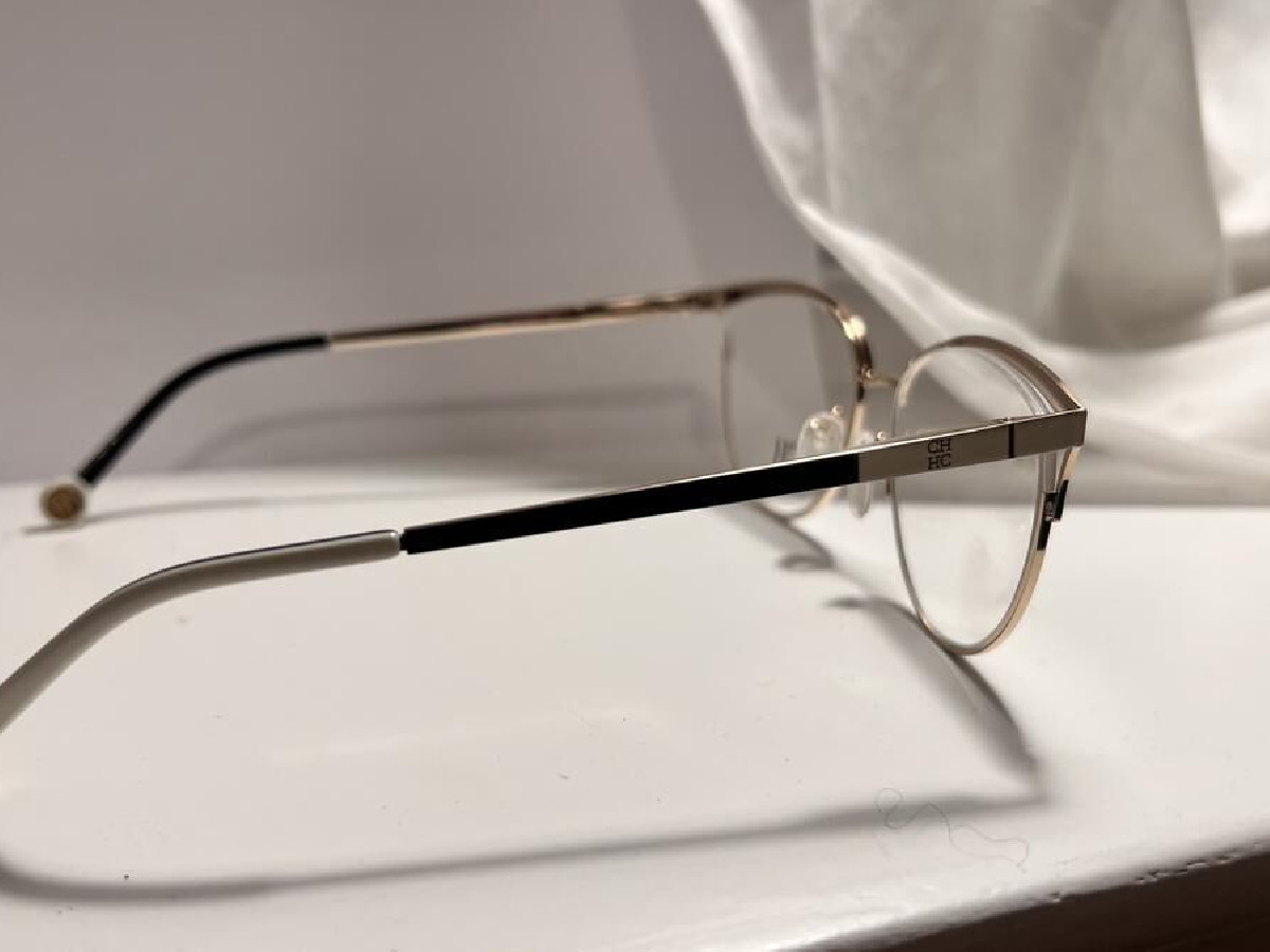 Carolina Herrera - VHE156_301Y 53&curren;16