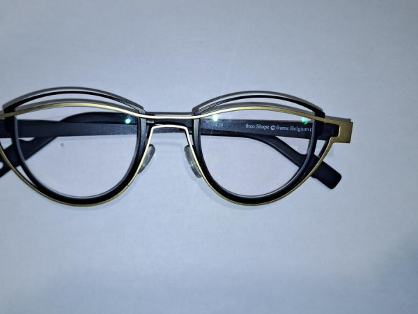 Theo - shape - 410 44&curren;22