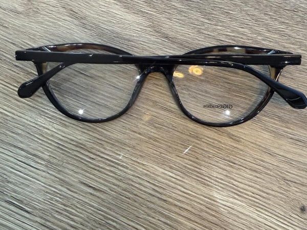 Gigi studios - Nuna 51&curren;17