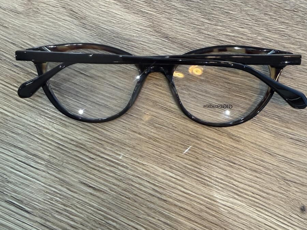 Gigi studios - Nuna 51&curren;17