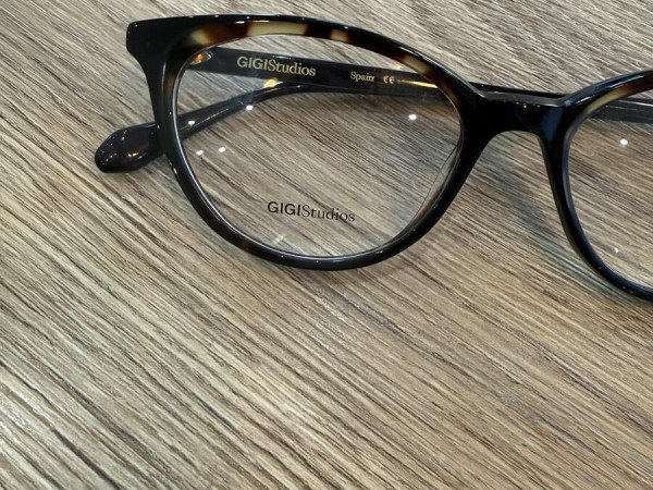 Gigi studios - Nuna 51&curren;17