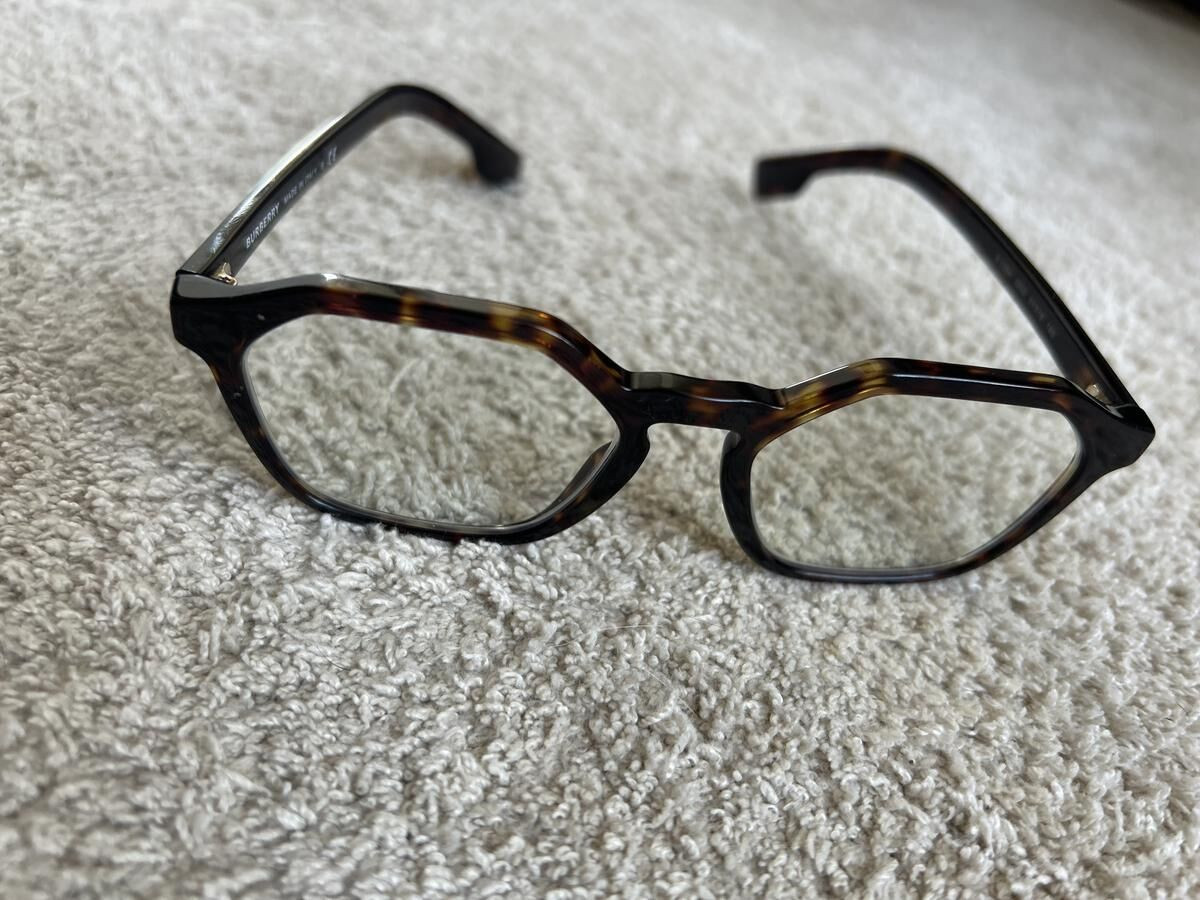 Burberry - B2294300251&curren;18140